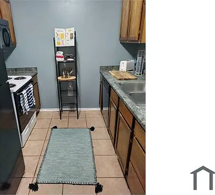 1521 E Thomas St — Photo 15