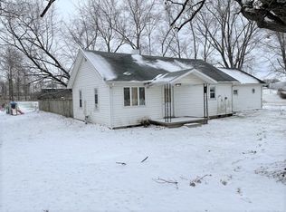 2461 W Lukens Lake Rd, Laketon, IN 46943