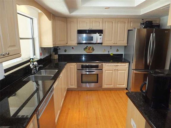 4th image of 8522 Sandberry Blvd