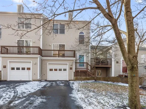 403 N Ln, Bristol, RI 02809