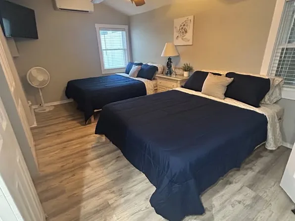 302 Atlantic Ave, Wildwood, NJ 08260
