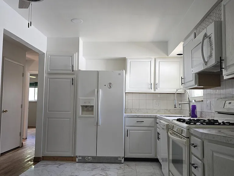 20473 Vermander Ave — Photo 3