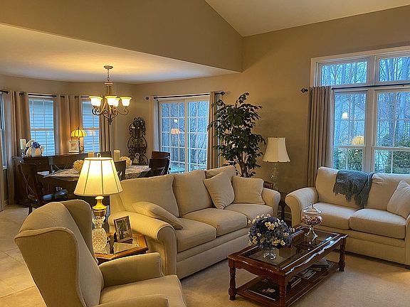 3rd image of 5977 Herons Blvd #22