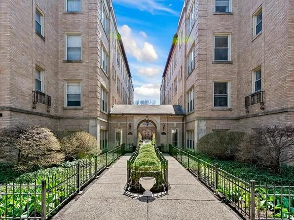 1733 W Balmoral Ave APT 2D, Chicago, IL 60640