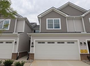 1904 Salt Springs Dr, Saline, MI 48176