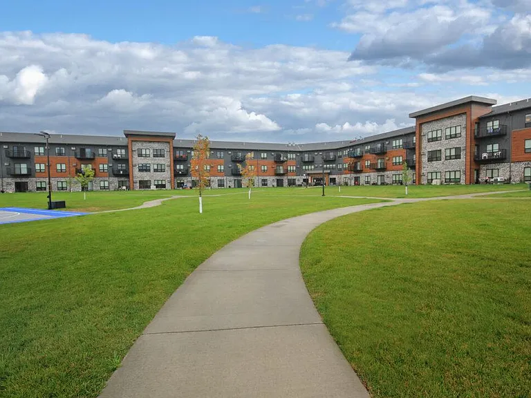 Courtyard — Photo 12
