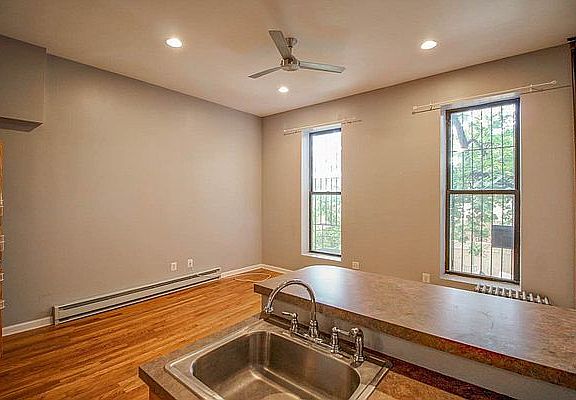 3rd image of 38 Halsey St APT 4