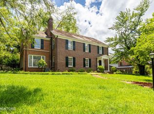 3800 Glenfield Dr, Knoxville, TN 37919
