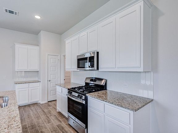 5th image of 14157 Danesdale Dr