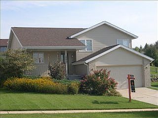1st image of 5905 Red Oak Trl