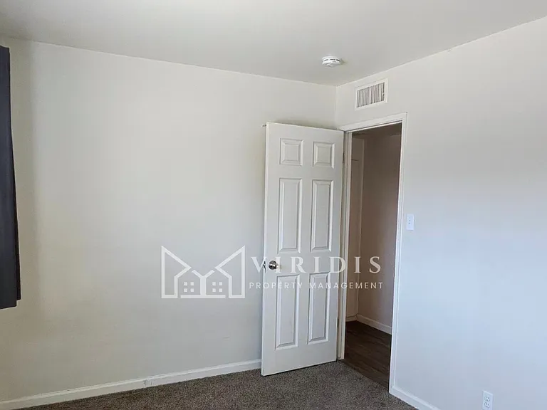 2312 Castro Ln — Photo 7