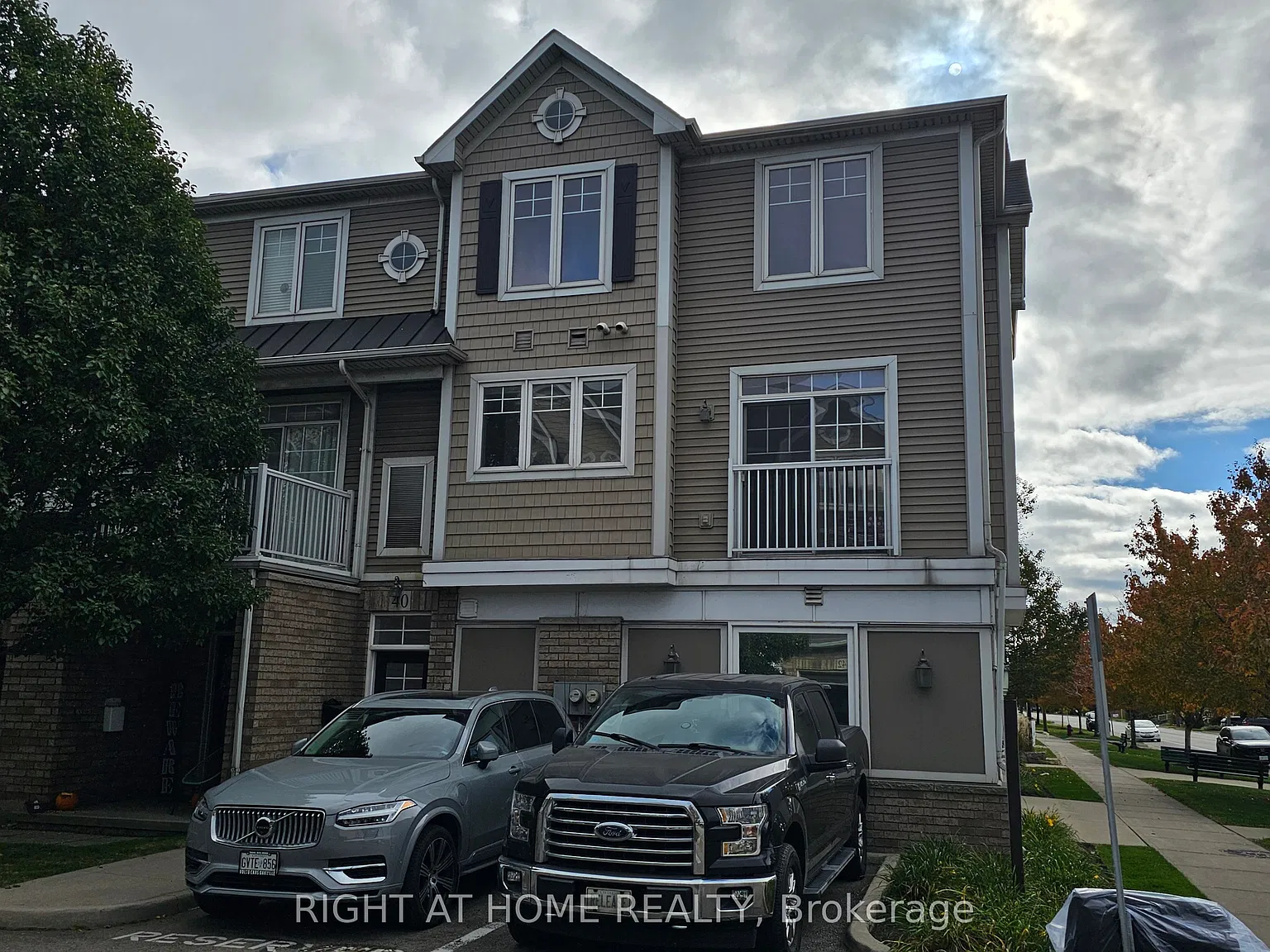 2 bed, $2,300 — Photo 2