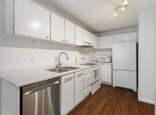 630 S 57th Ave SW #205, Calgary, AB T2V0H4