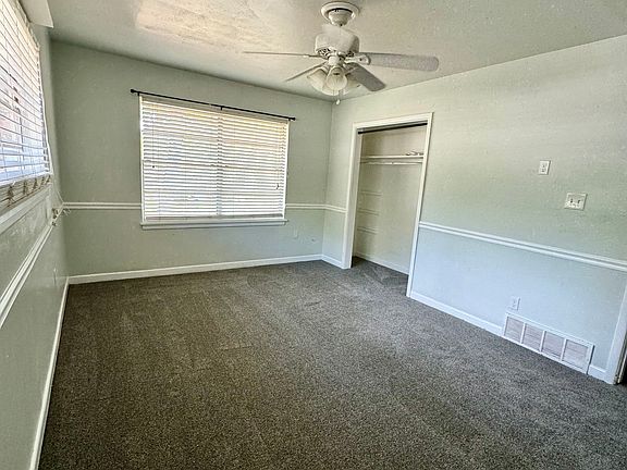 3rd image of 601 Oakwood Ave