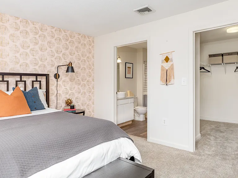 Residences at Tewksbury Commons — Photo 7