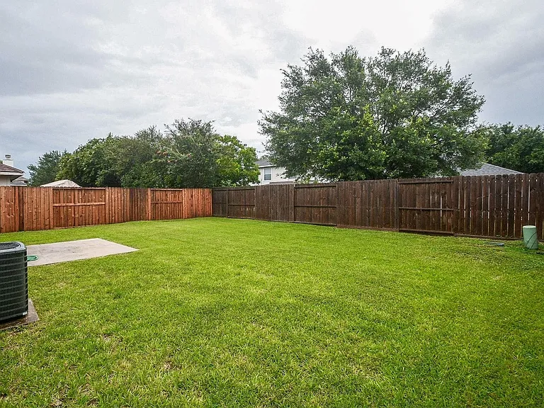13911 Sorrel Grove Ct — Photo 20