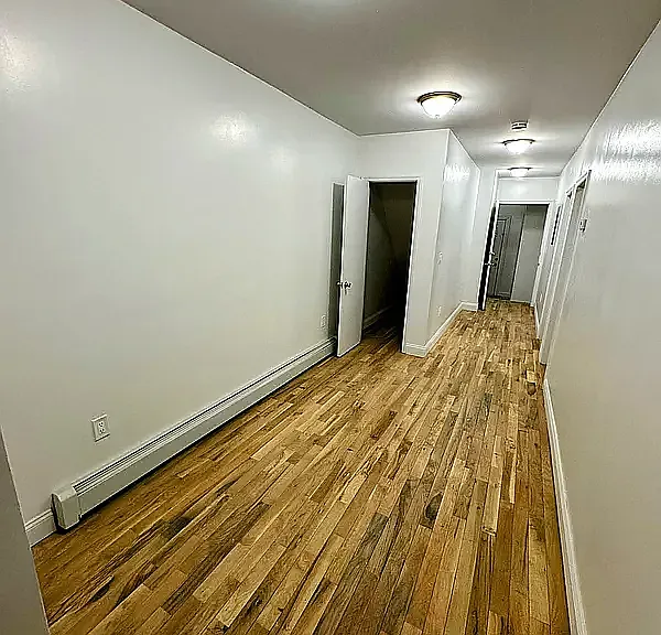 126 E 35th St #1F — Photo 7