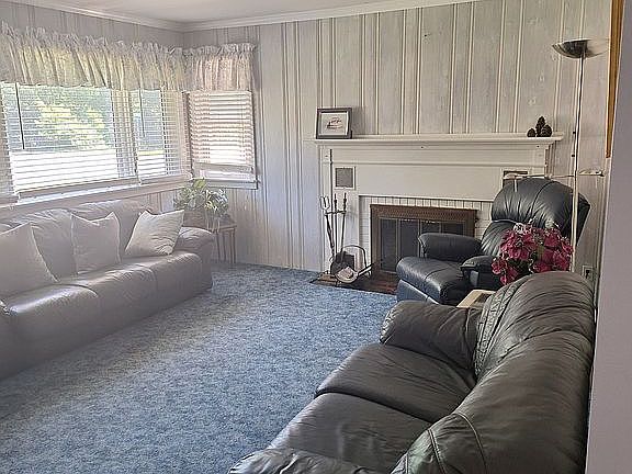 Living g room 