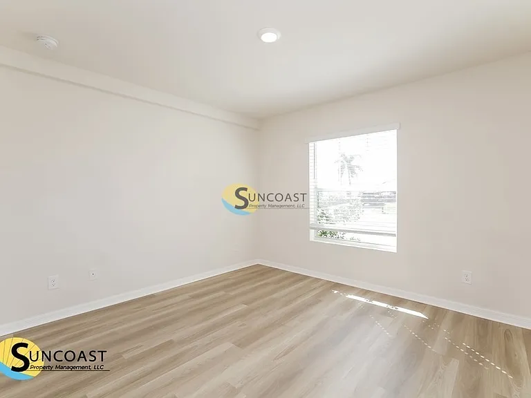 448 Tioga St — Photo 8