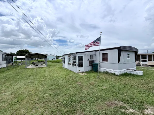 1404 HUNTER Road, Okeechobee, FL 34974