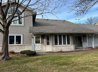 2567 Sumac Cir, White Bear Lake, MN 55110