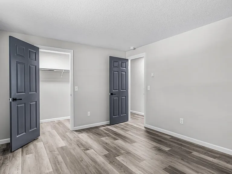 The Meridian Apartments — Photo 51