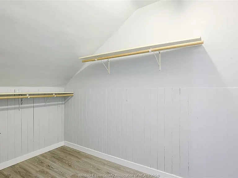 1453 Marentette Ave #UPPER — Photo 21