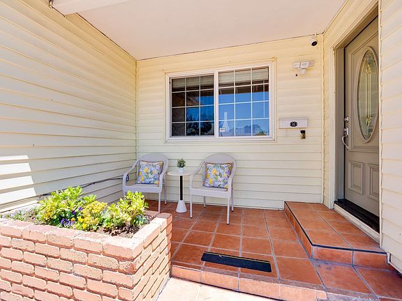 4th image of 36122 Magellan Dr