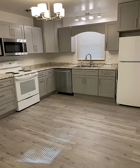 2815 W Glenlord Rd #2815 — Photo 8