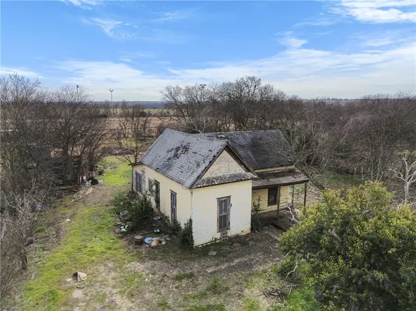 216 Hungry Hill Rd, Eddy, TX 76524
