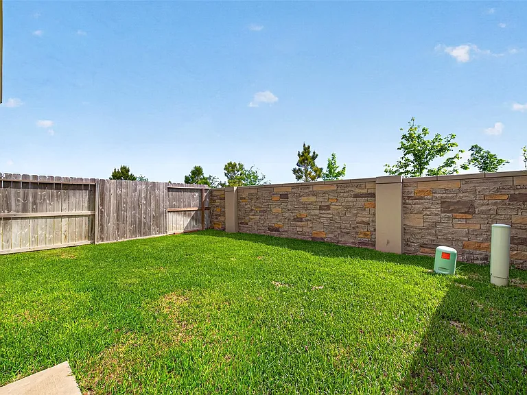 5703 Foggy Vine Ct — Photo 41