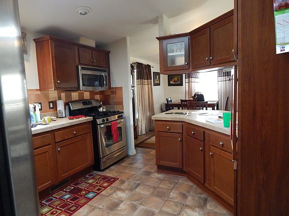 4th image of 2888 Iris Ave Space 88