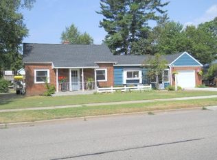 1414 Frontenac Ave, Stevens Point, WI 54481
