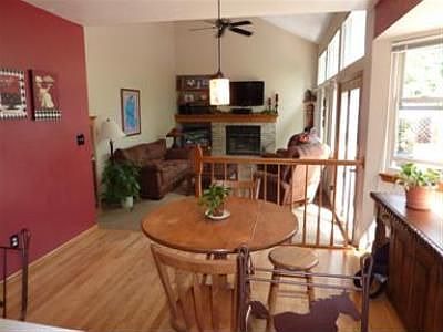 5th image of 1600 Garnet St
