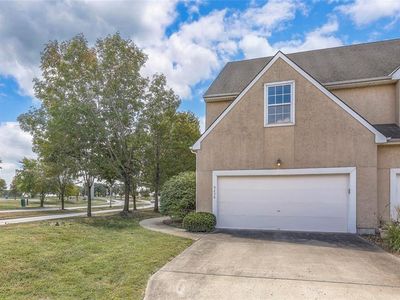 9236 Boehm Dr, Lenexa, KS, 66219