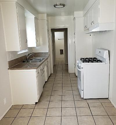 4th image of 5130 Woodman Ave #25