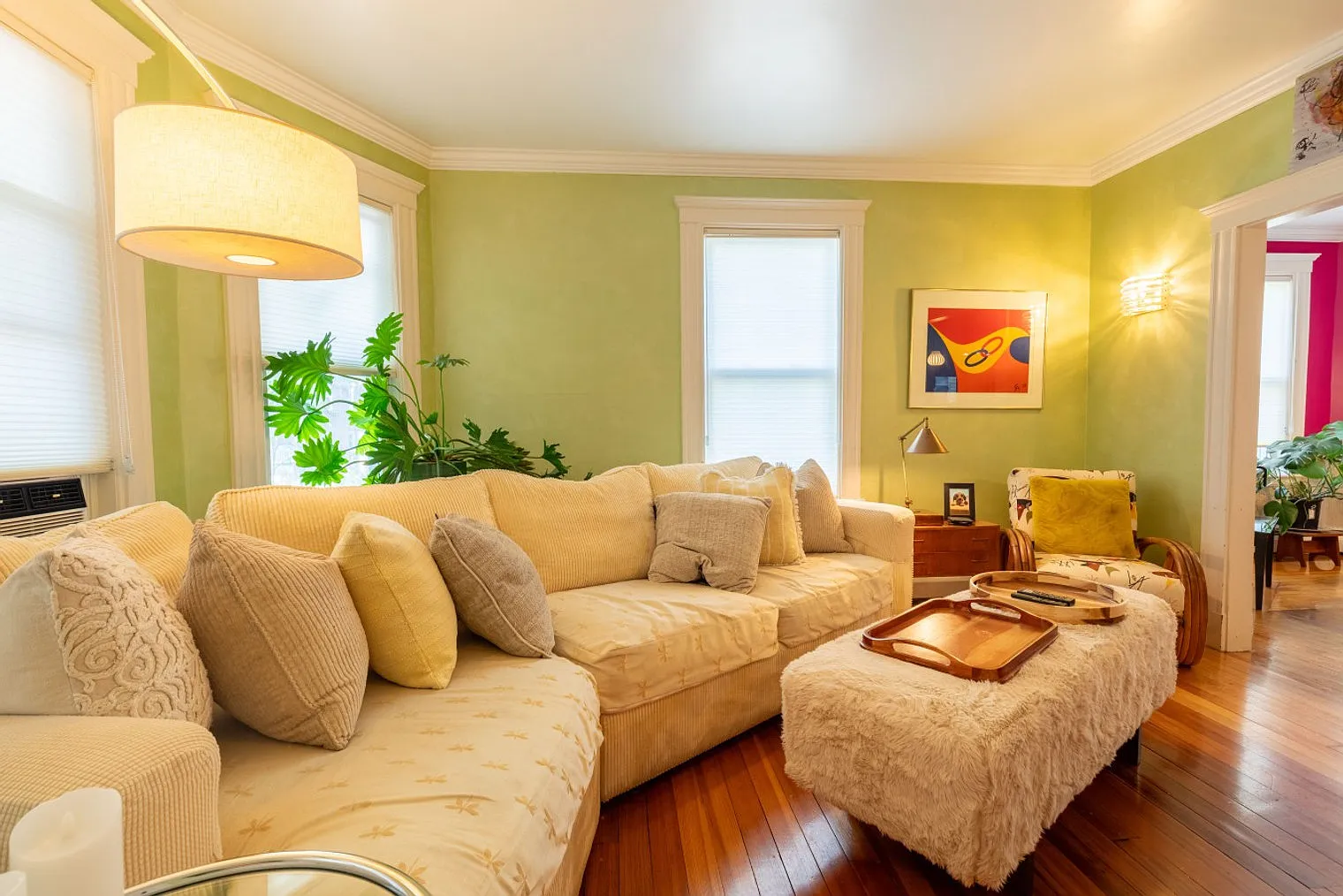 2 bed, 1.0 bath, 1291 sqft, $6,698 — Photo 1