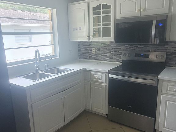5th image of 276 Eugenia Ave #276