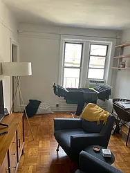 Rented by K & O Realty Associates Inc.