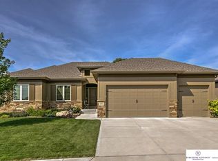 6910 S 197th St, Gretna, NE 68028