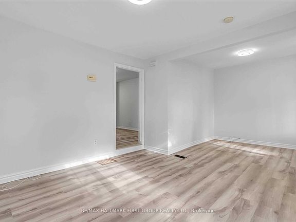 3rd image of 52 Malta St