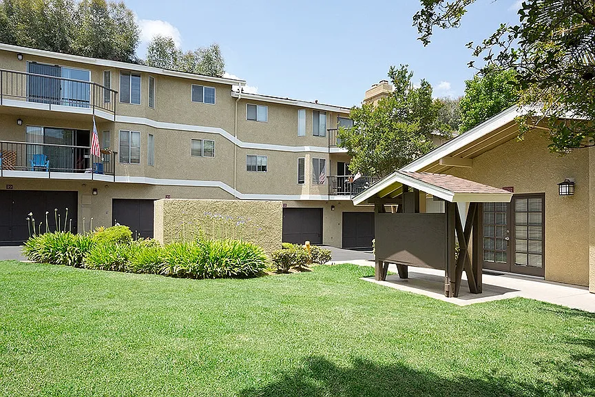 200 W. Olive Ave. — Photo 2