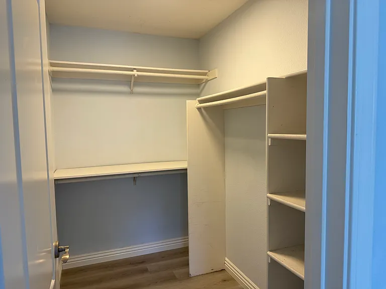 918 Catkin Ct — Photo 8