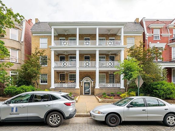 3rd image of 1630 Monument Ave #U18