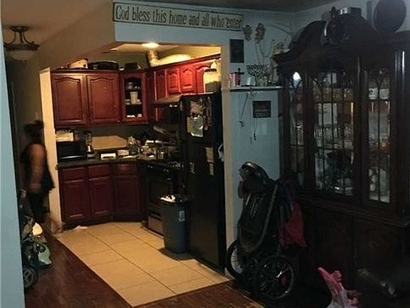 2nd image of 3237 108th St #1