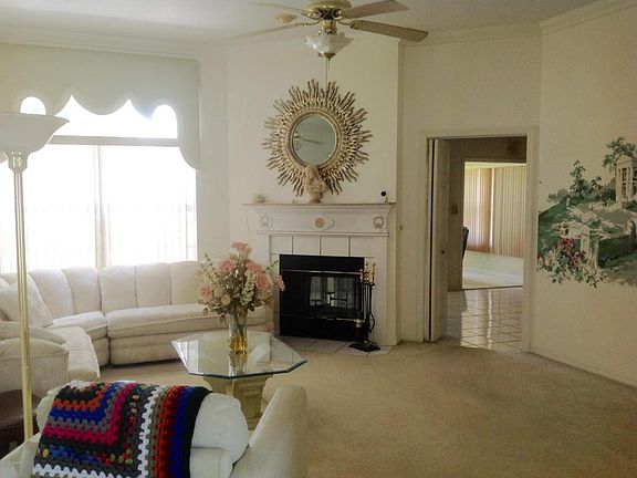 5th image of 421 Sand Creek Ln