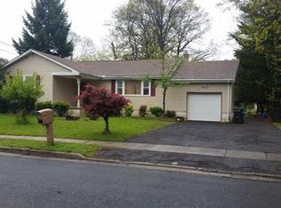 1715 Cedarwood Dr, Piscataway, NJ