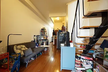 Rented by Rennit Inc.