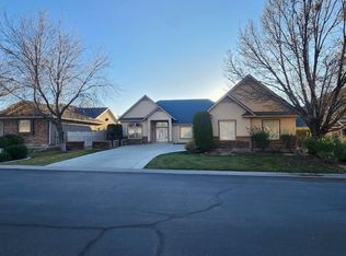 1861 Canyon Park Ct, Twin Falls, ID 83301