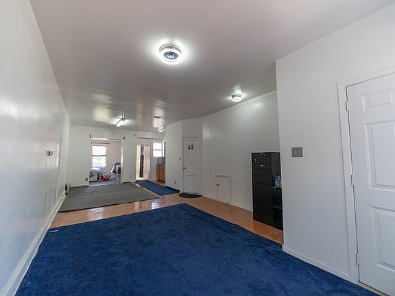 5th image of 7104 8th Ave #A